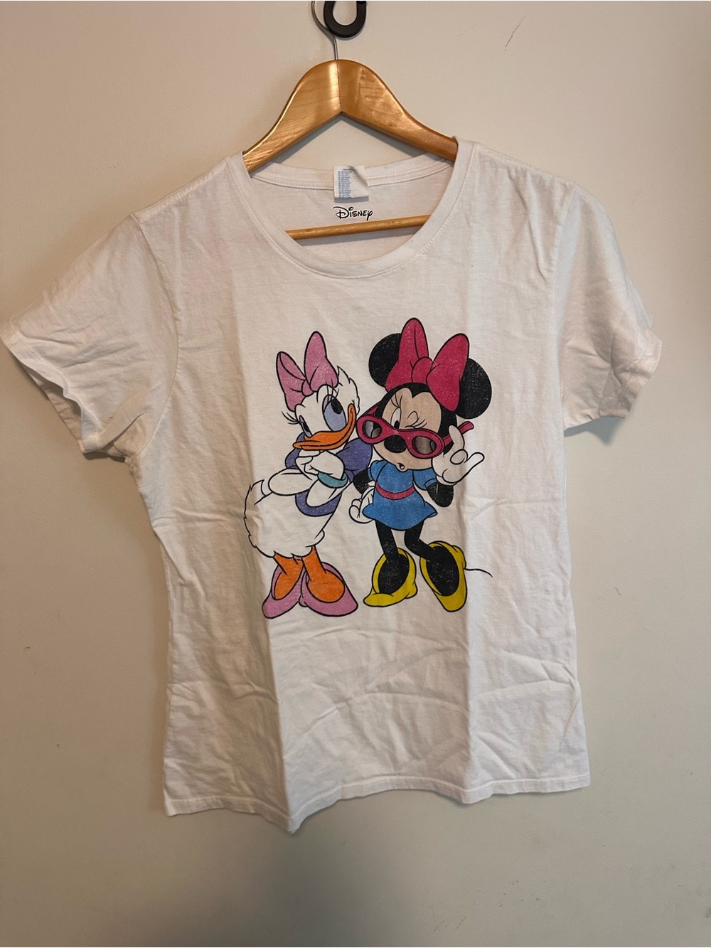 Disney White Minnie & Daisy Graphic Short Sleeve Tee with Pink Bow Large